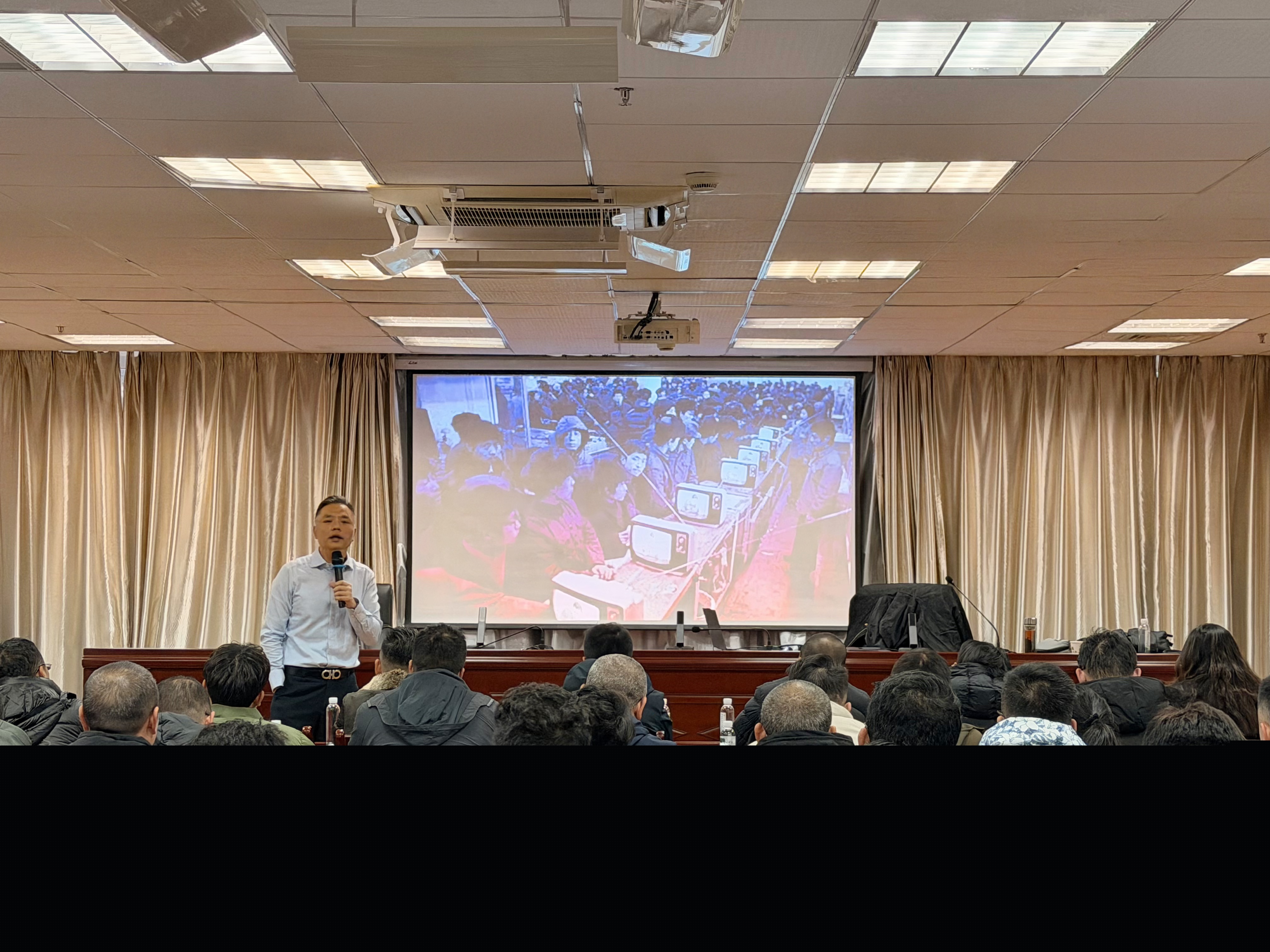 “賦能轉(zhuǎn)型 蓄力托市” 福建金森營銷創(chuàng)新與銷售技巧提升培訓(xùn)簡報(bào)